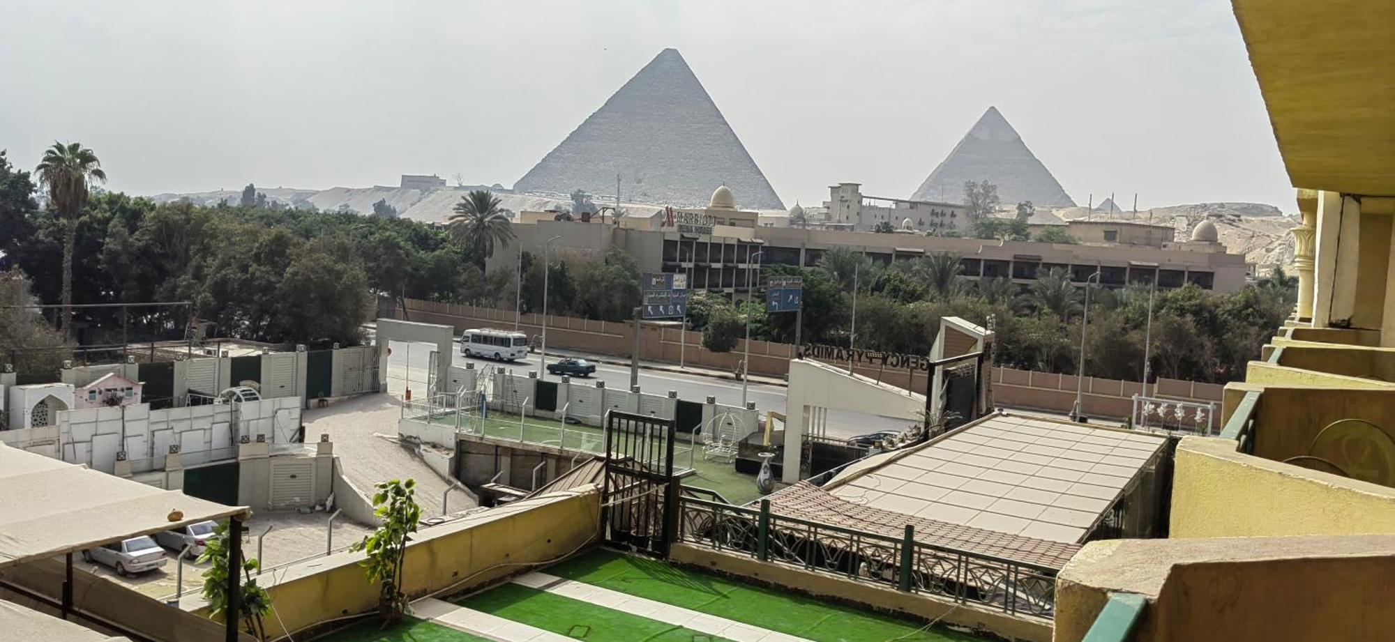 Regency Pyramids Hotel Kafret el-Gabal Екстериор снимка